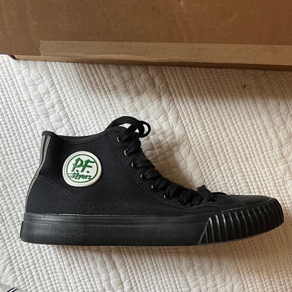 P.F. Flyers unisex Black Canvas Sneakers women’s size 9.5 men’s suze 8. - Picture 9 of 13